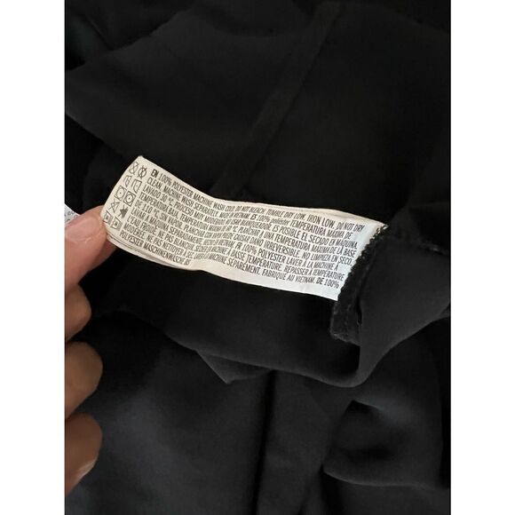 Forever 21 Black Top - Picture 4 of 8